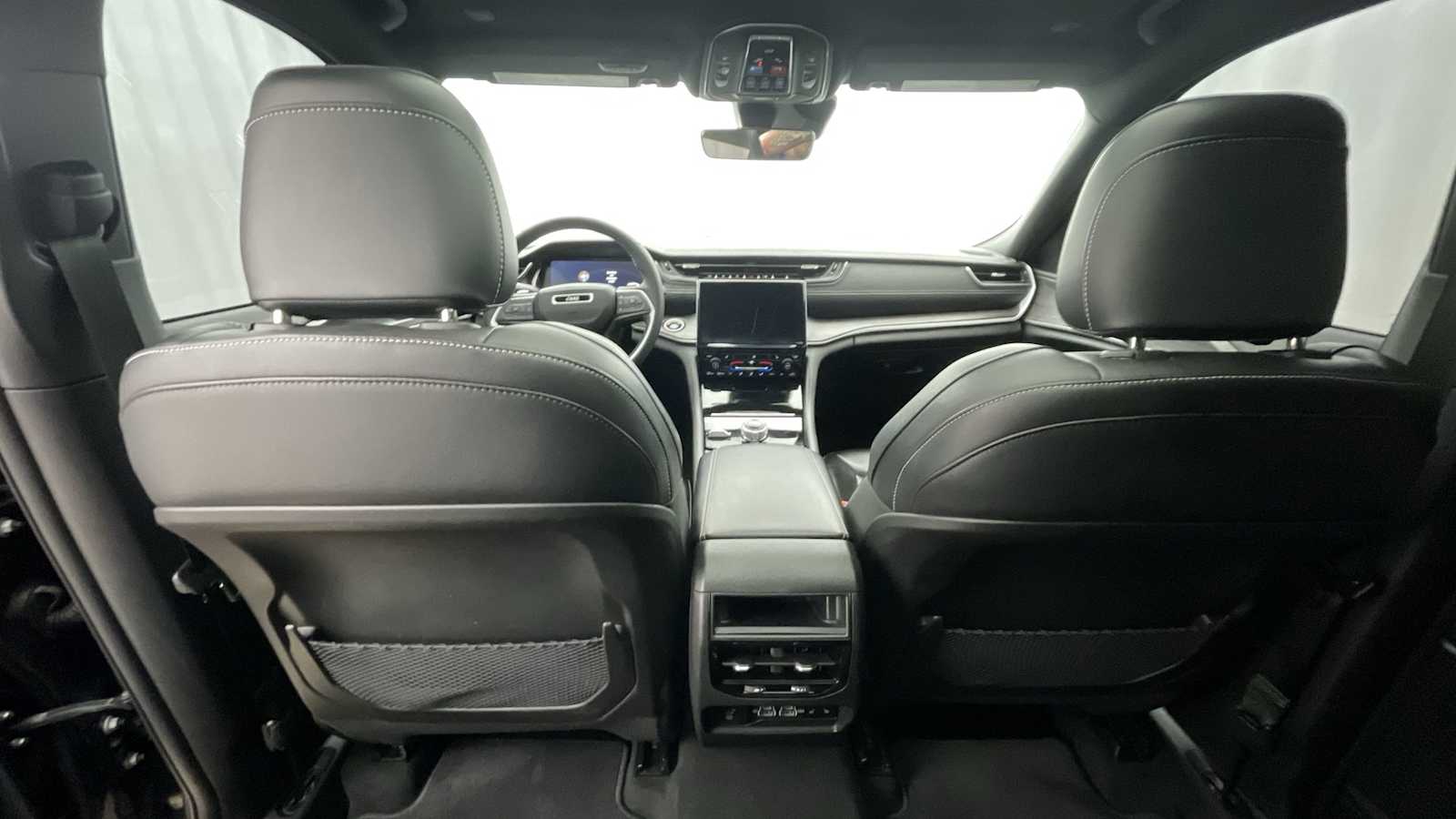 Thumbnail: 2025 Jeep Grand Cherokee - 8