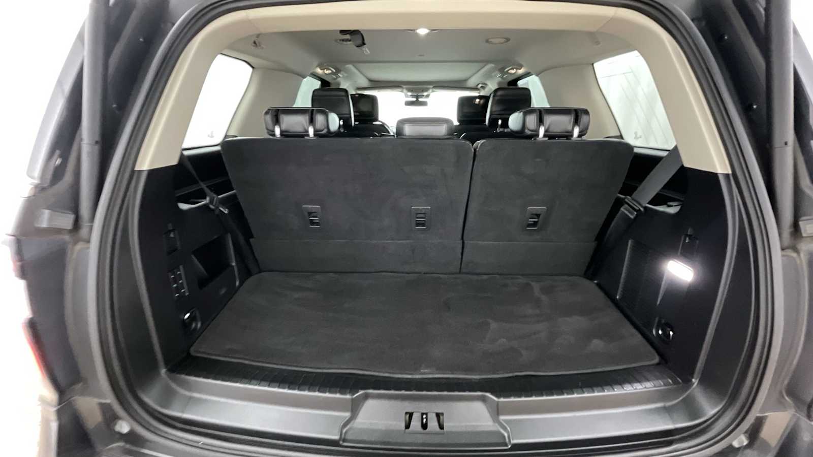 Thumbnail: 2019 Ford Expedition - 33