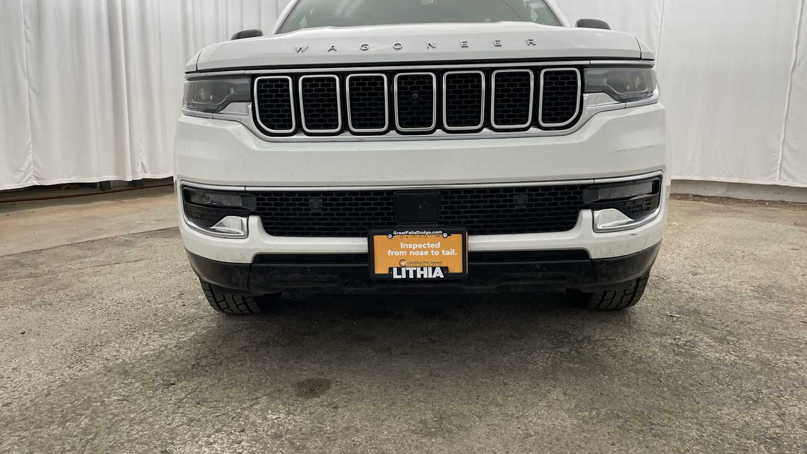 Thumbnail: 2023 Jeep Wagoneer - 38