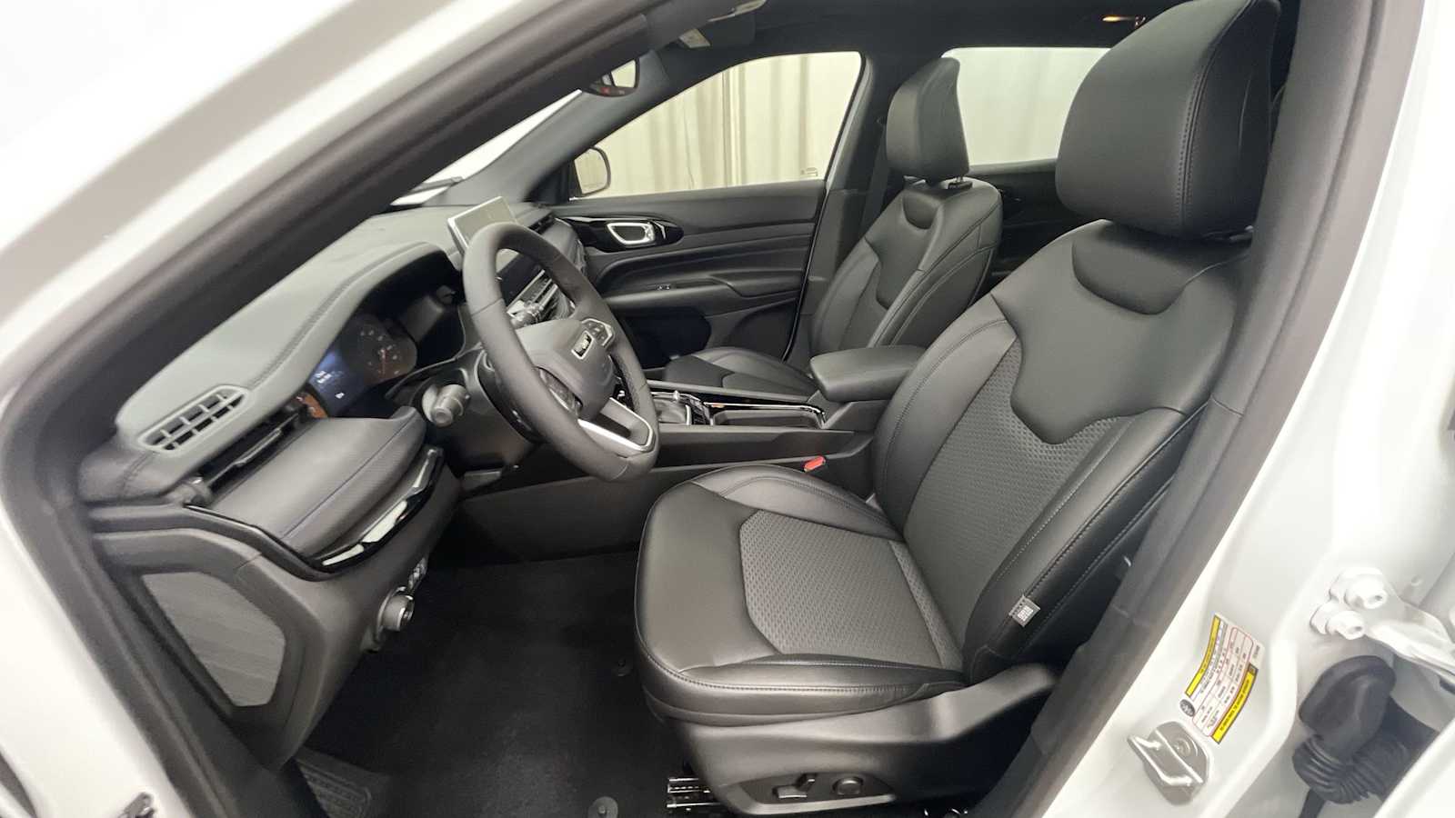 Thumbnail: 2026 Jeep Compass - 5