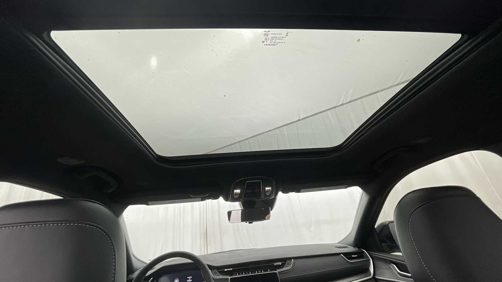 Thumbnail: 2025 Jeep Grand Cherokee - 9