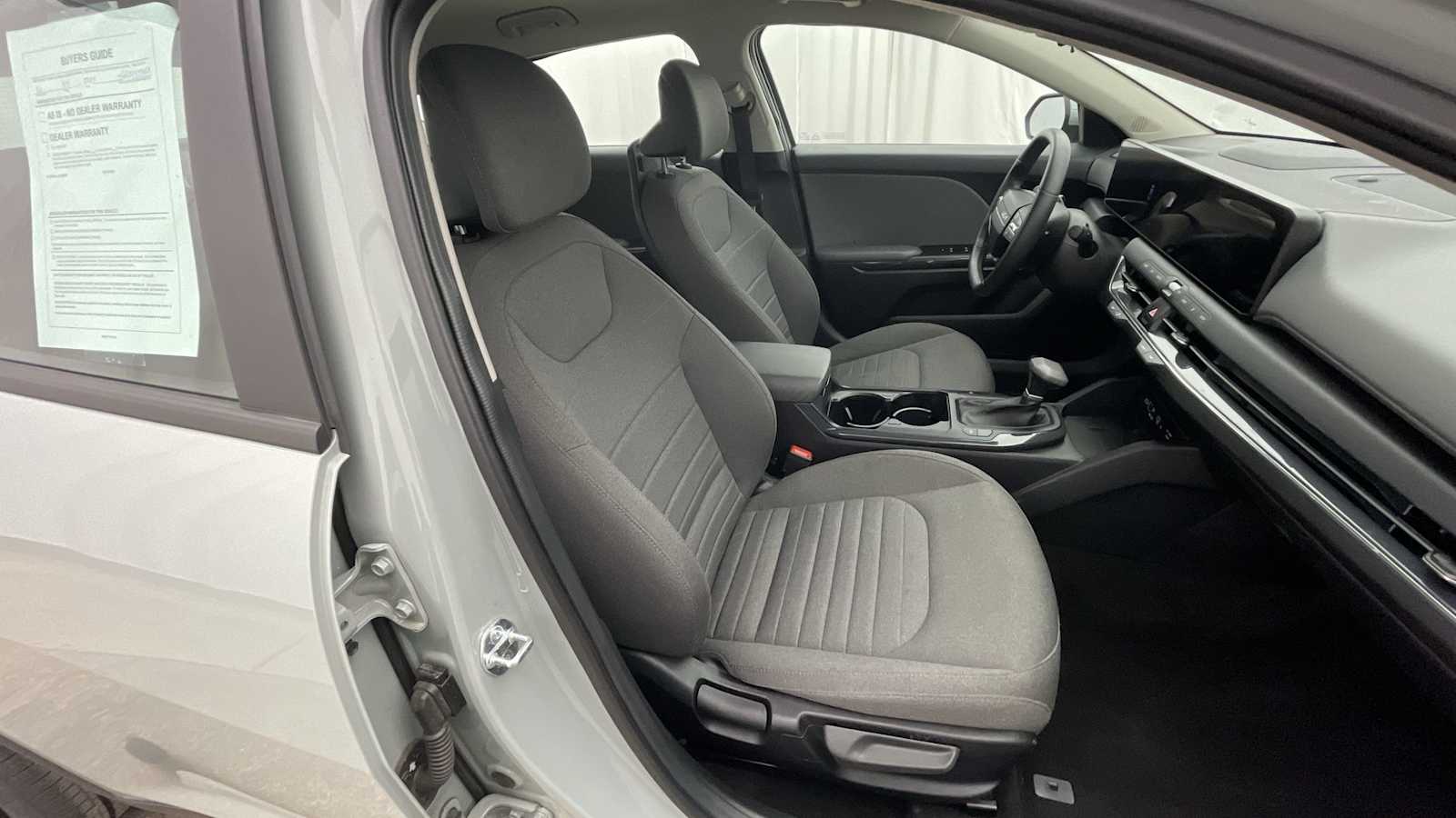 Thumbnail: 2025 Kia K4 - 10