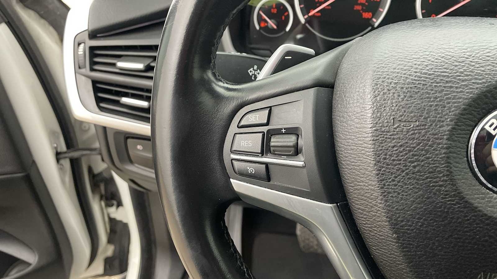 Thumbnail: 2018 BMW X5 - 15