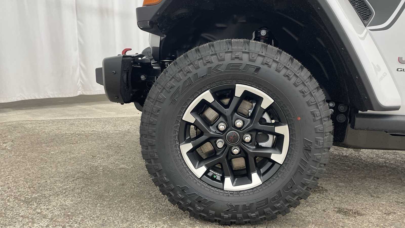 Thumbnail: 2026 Jeep Gladiator - 43