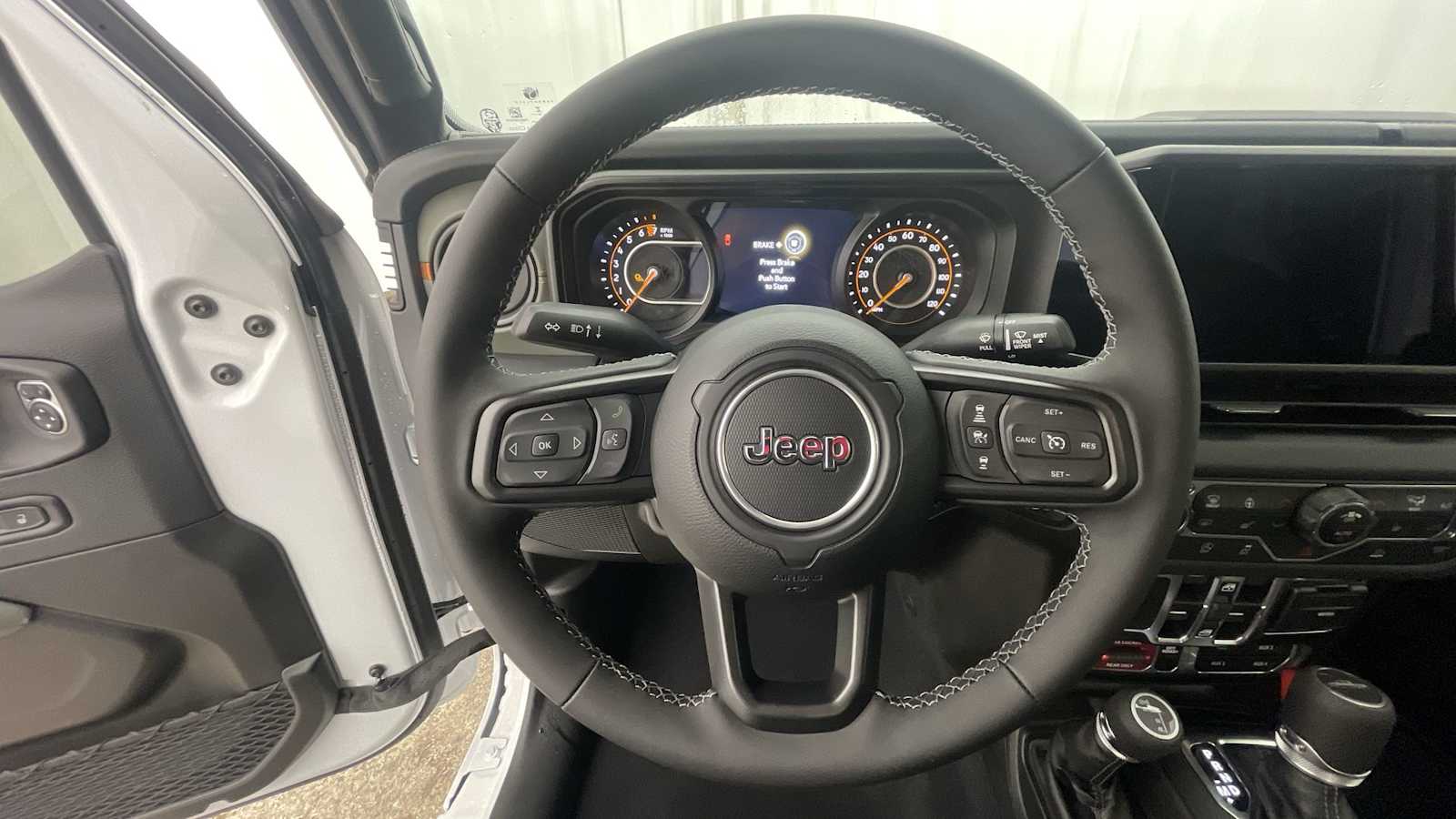 Thumbnail: 2025 Jeep Gladiator - 12