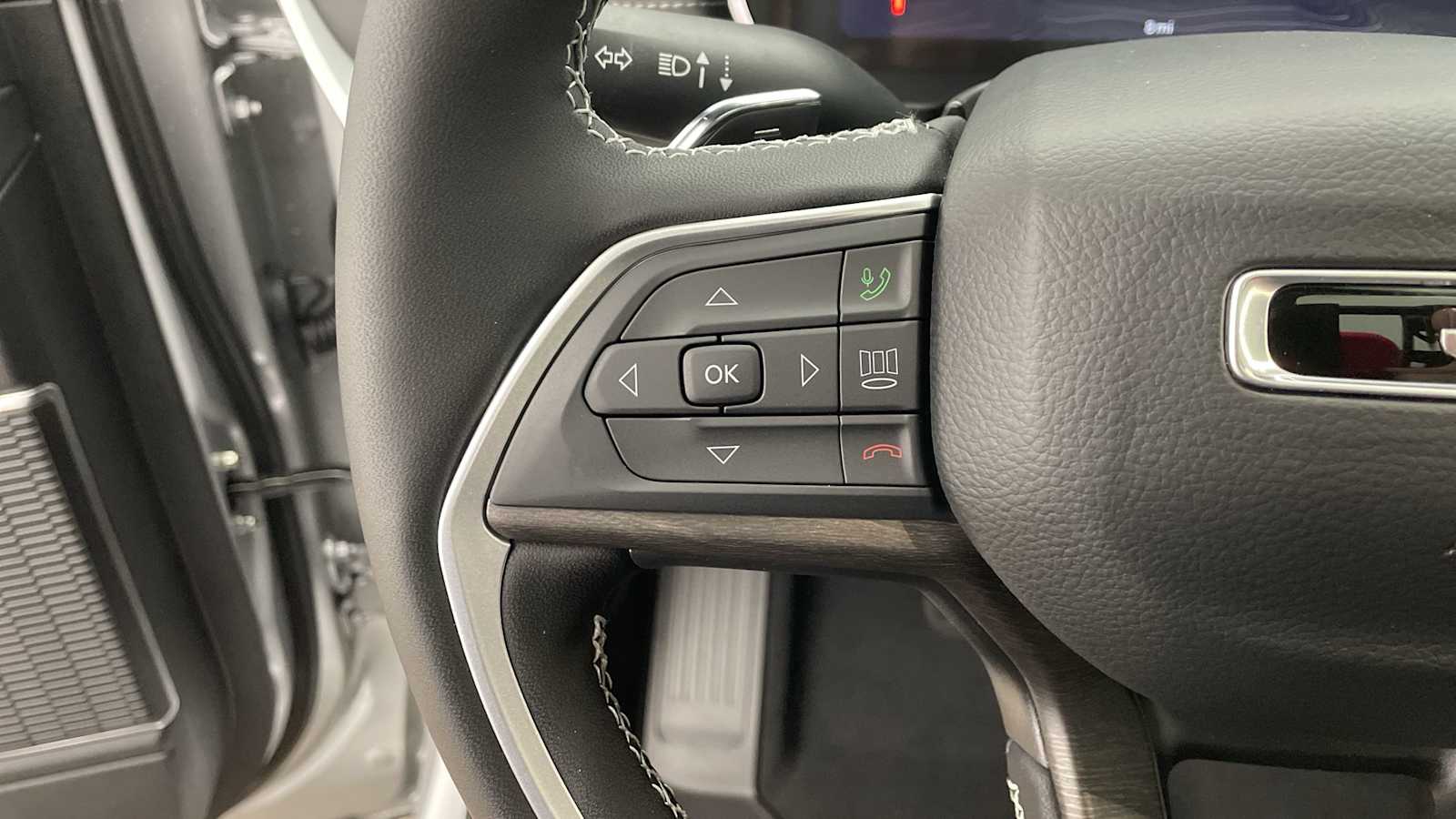 Thumbnail: 2025 Jeep Grand Cherokee - 15