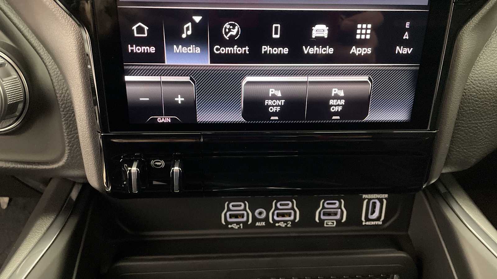 Thumbnail: 2026 RAM 1500 - 25