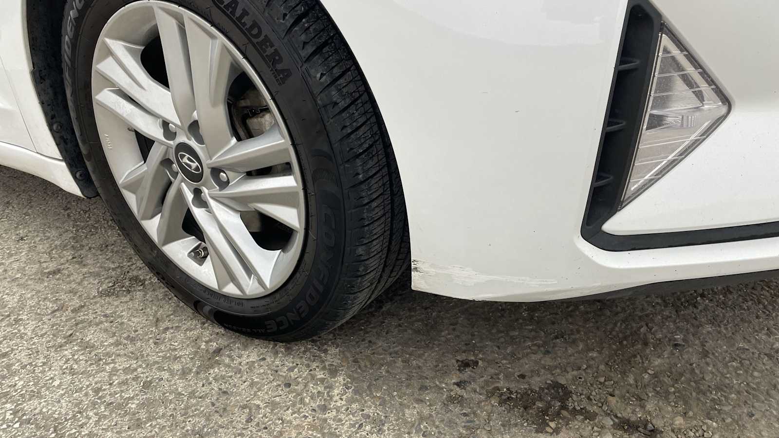 Thumbnail: 2020 Hyundai Elantra - 37