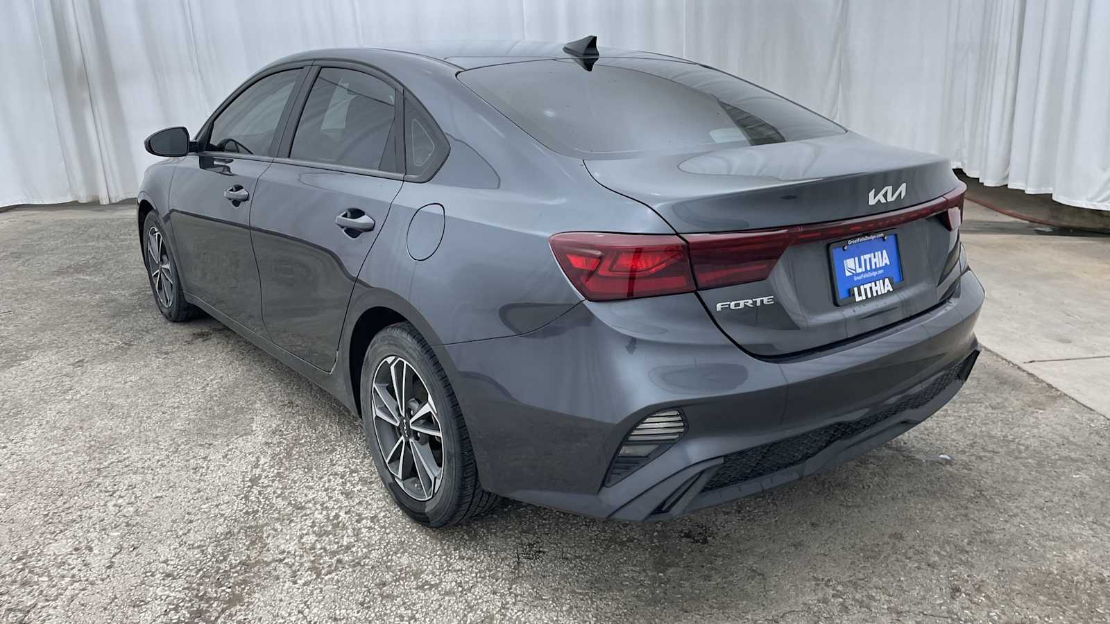 Thumbnail: 2022 Kia Forte - 26