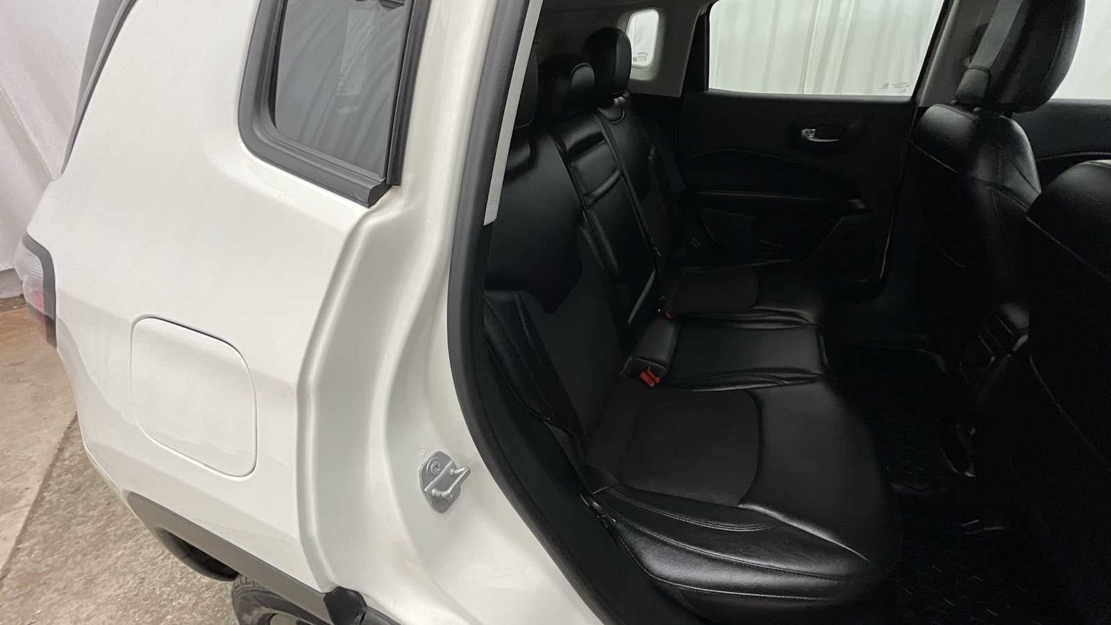 Thumbnail: 2018 Jeep Compass - 8