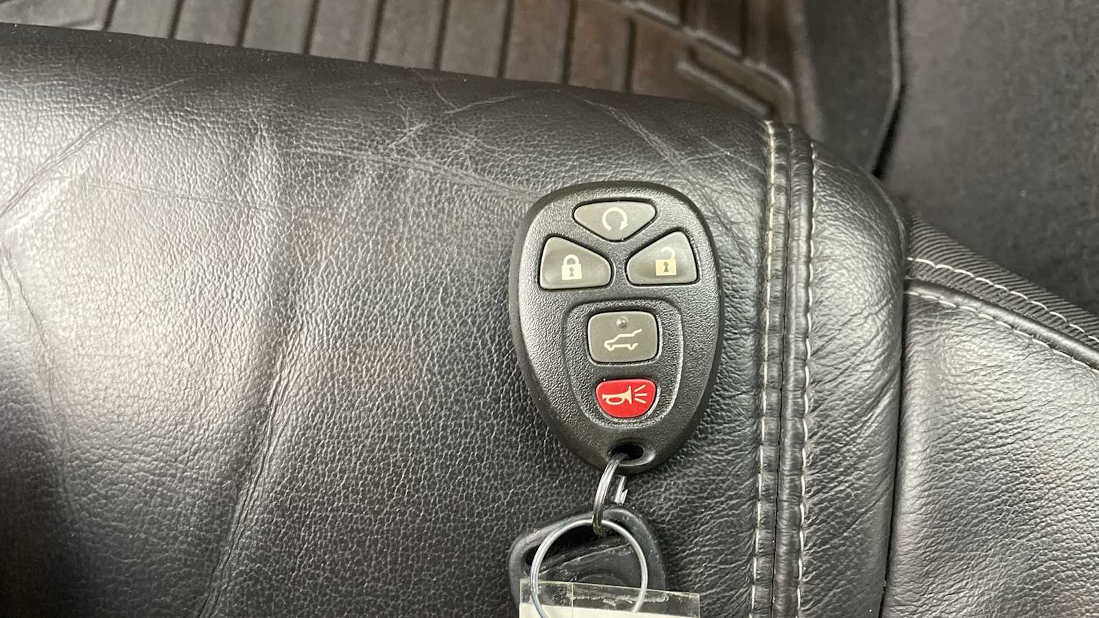 Thumbnail: 2015 GMC Acadia - 24