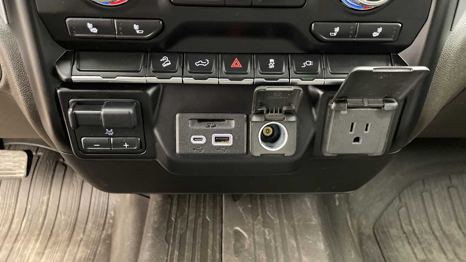 Thumbnail: 2022 GMC Sierra 1500 - 17