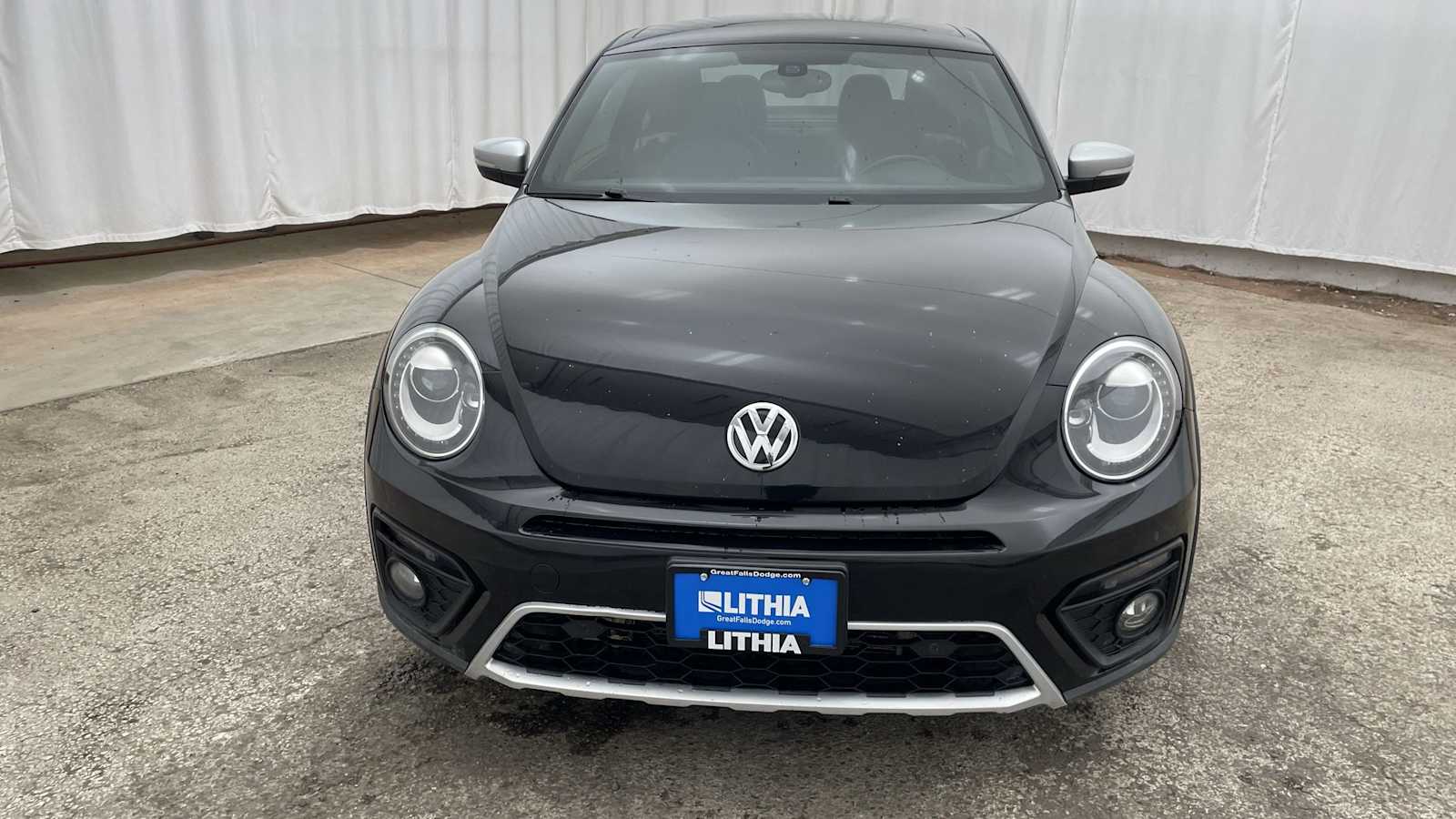 Thumbnail: 2016 Volkswagen Beetle - 33