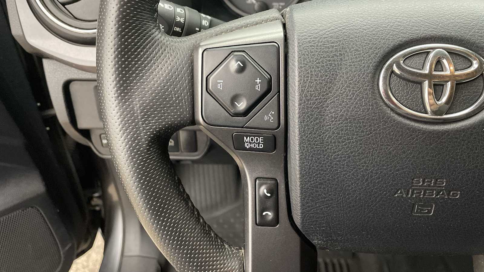 Thumbnail: 2019 Toyota Tacoma - 13