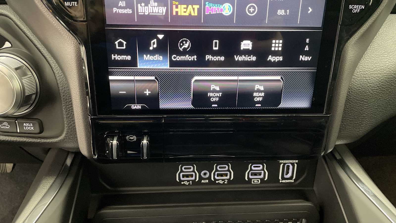 Thumbnail: 2026 RAM 1500 - 25