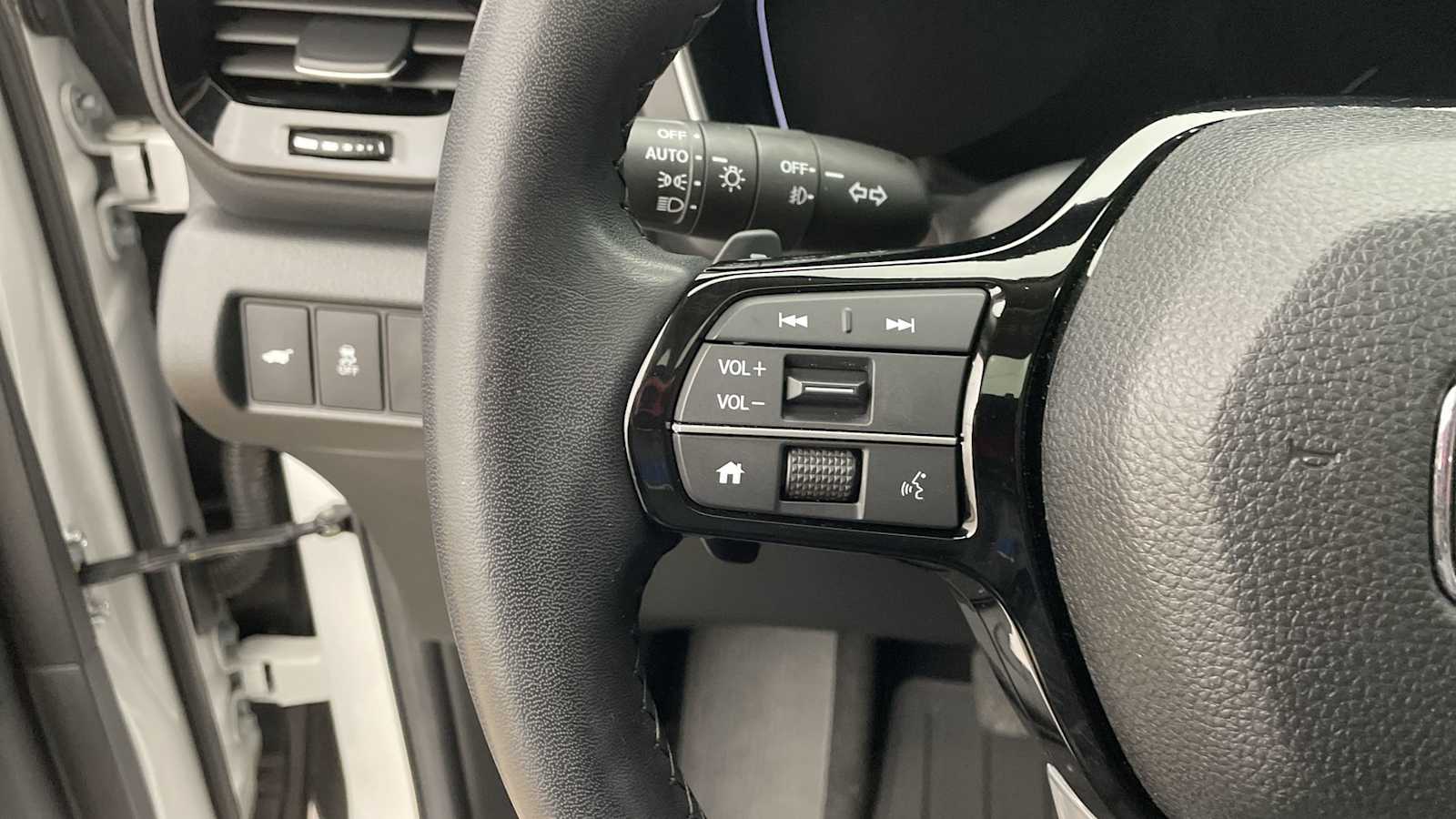 Thumbnail: 2024 Honda Pilot - 16