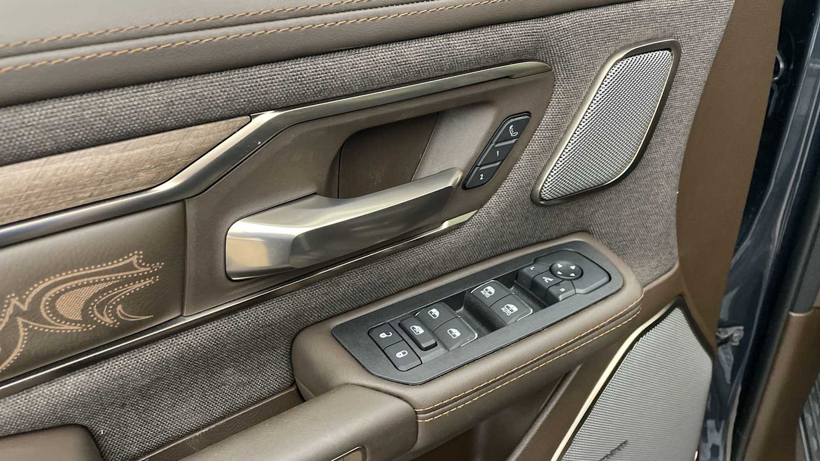 Thumbnail: 2026 RAM 1500 - 7