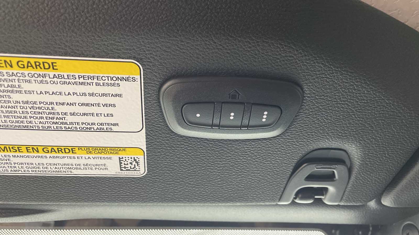 Thumbnail: 2025 Jeep Wrangler - 24