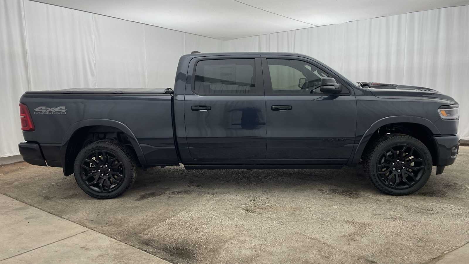 Thumbnail: 2026 RAM 1500 - 38