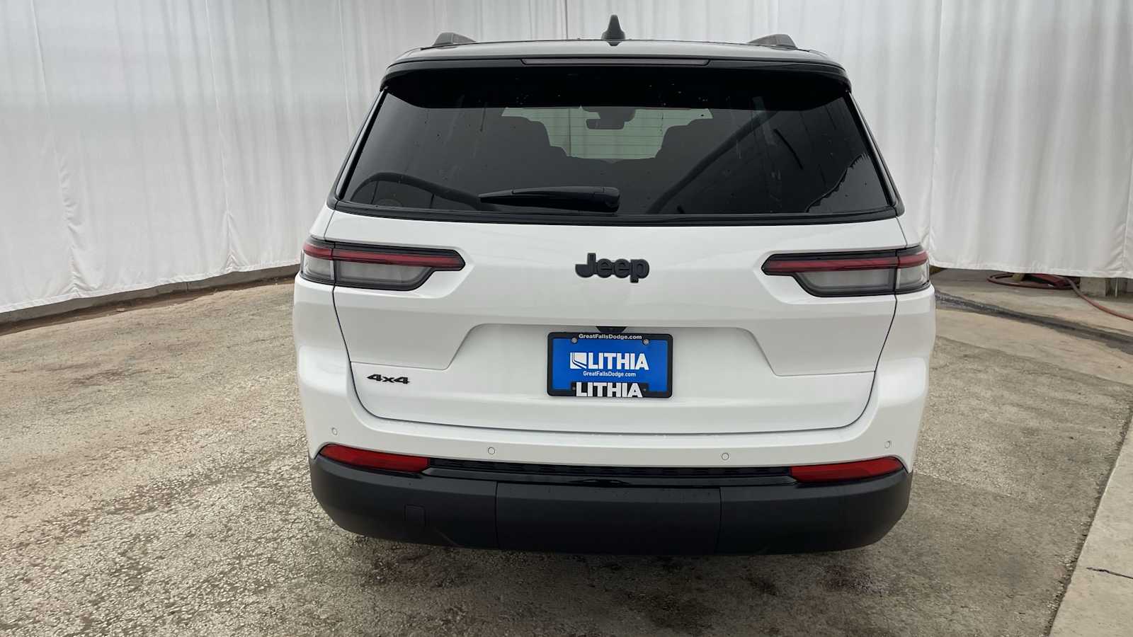 Thumbnail: 2025 Jeep Grand Cherokee - 36