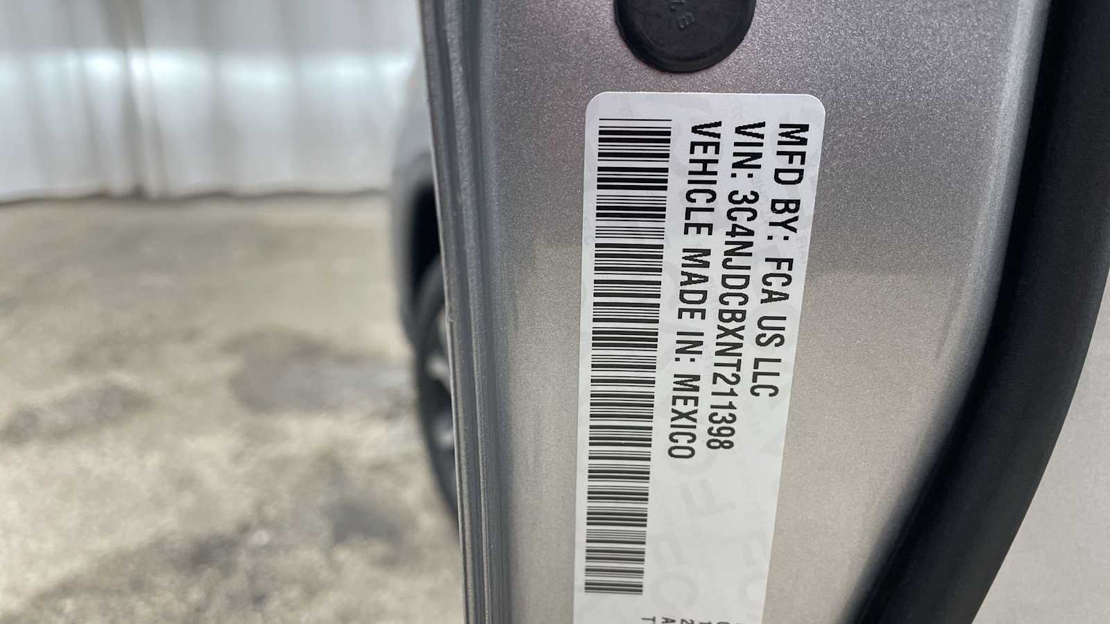 Thumbnail: 2022 Jeep Compass - 28