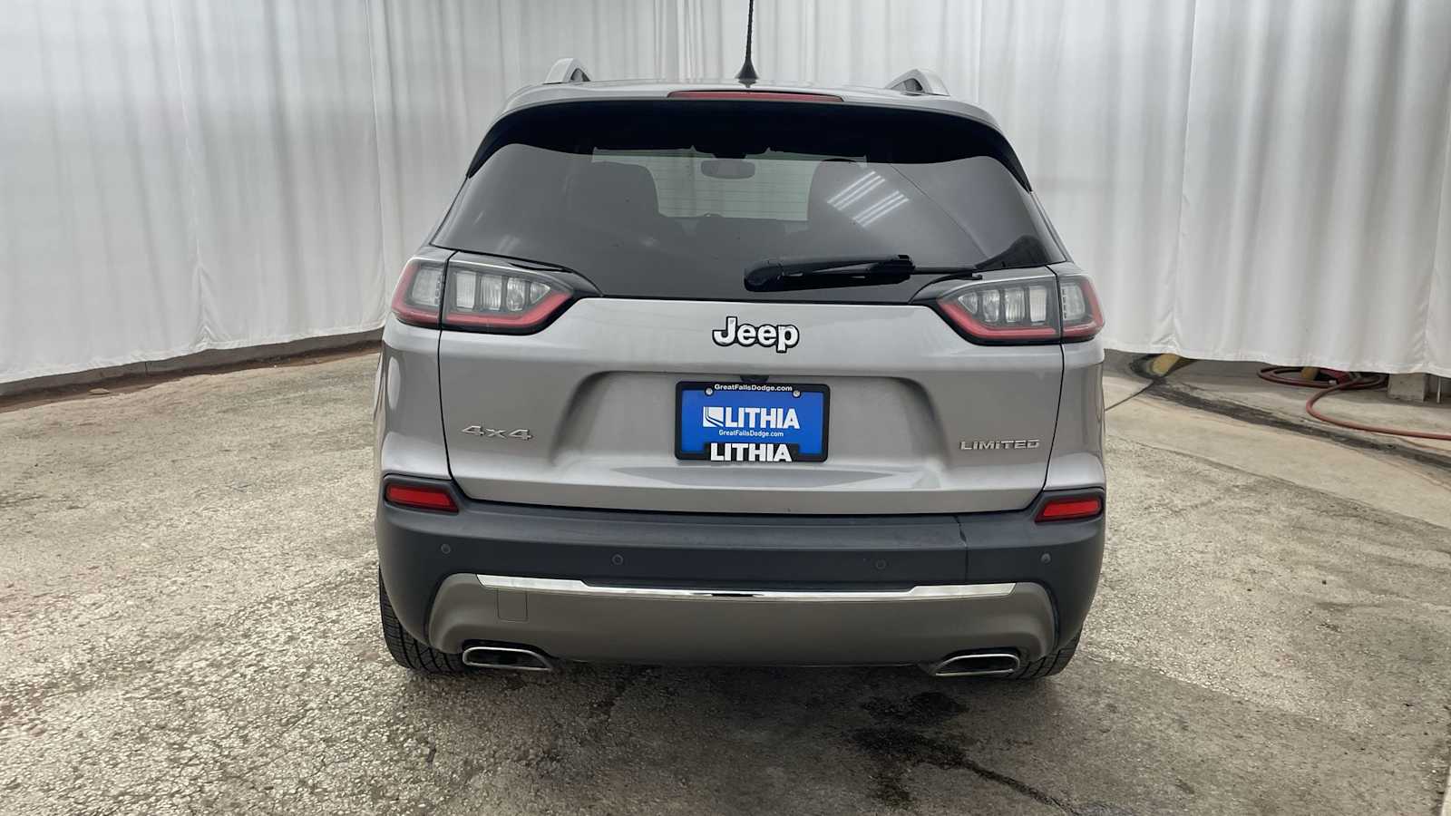 Thumbnail: 2019 Jeep Cherokee - 35