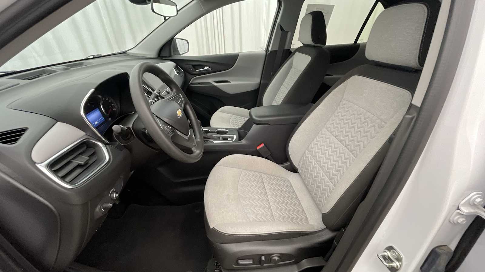 Thumbnail: 2024 Chevrolet Equinox - 5