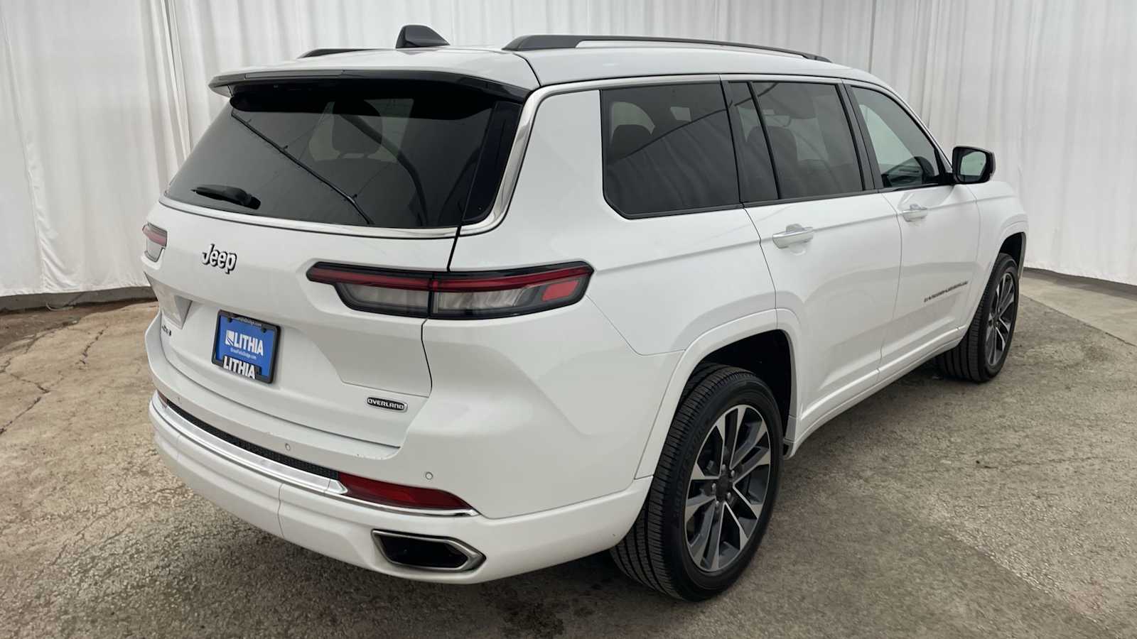 Thumbnail: 2023 Jeep Grand Cherokee - 38