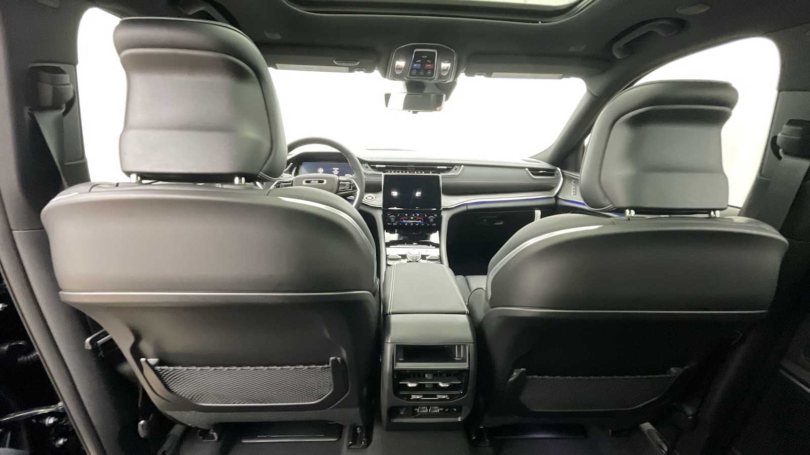 Thumbnail: 2025 Jeep Grand Cherokee - 8