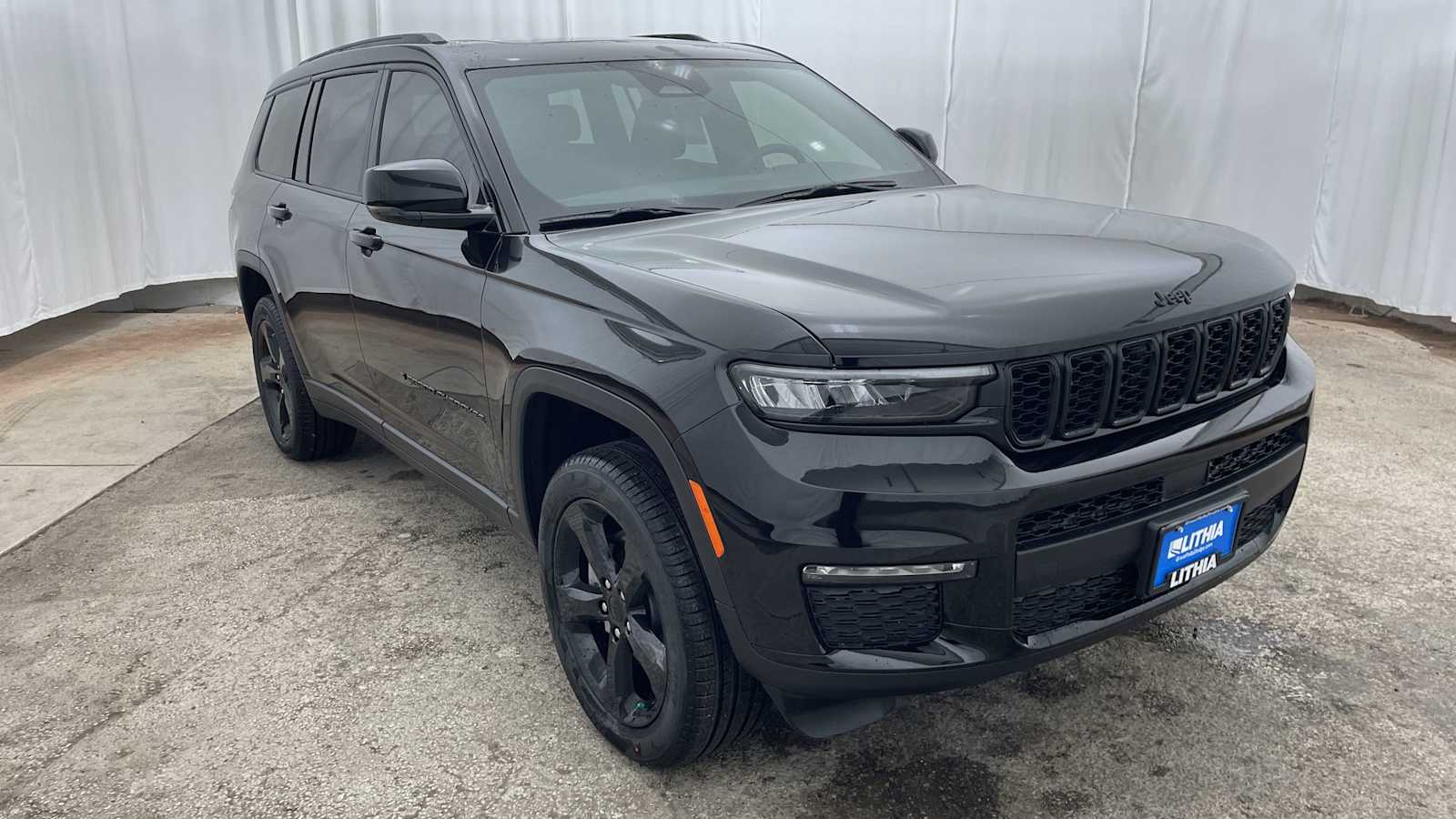 Thumbnail: 2025 Jeep Grand Cherokee - 40