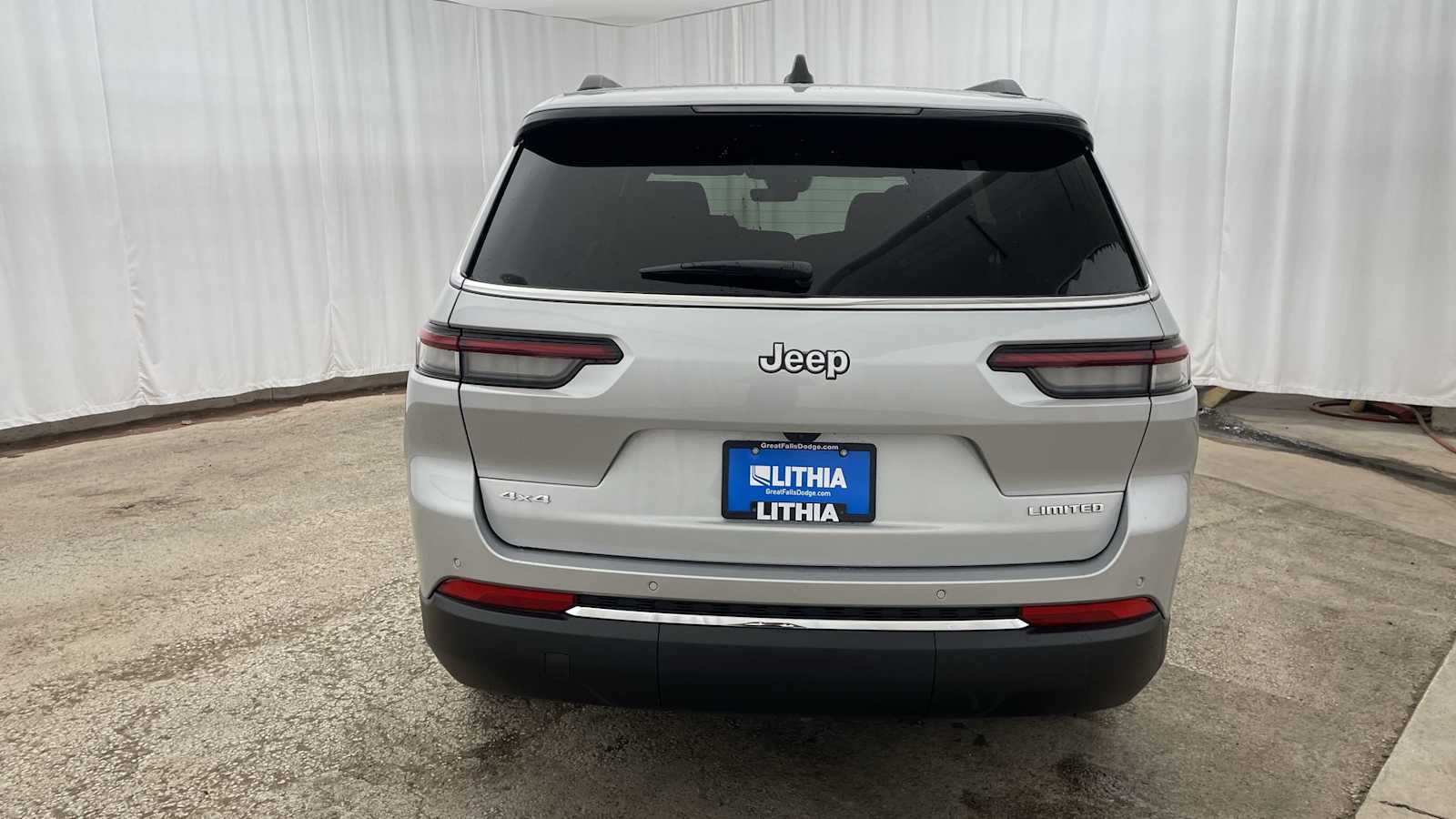 Thumbnail: 2025 Jeep Grand Cherokee - 36