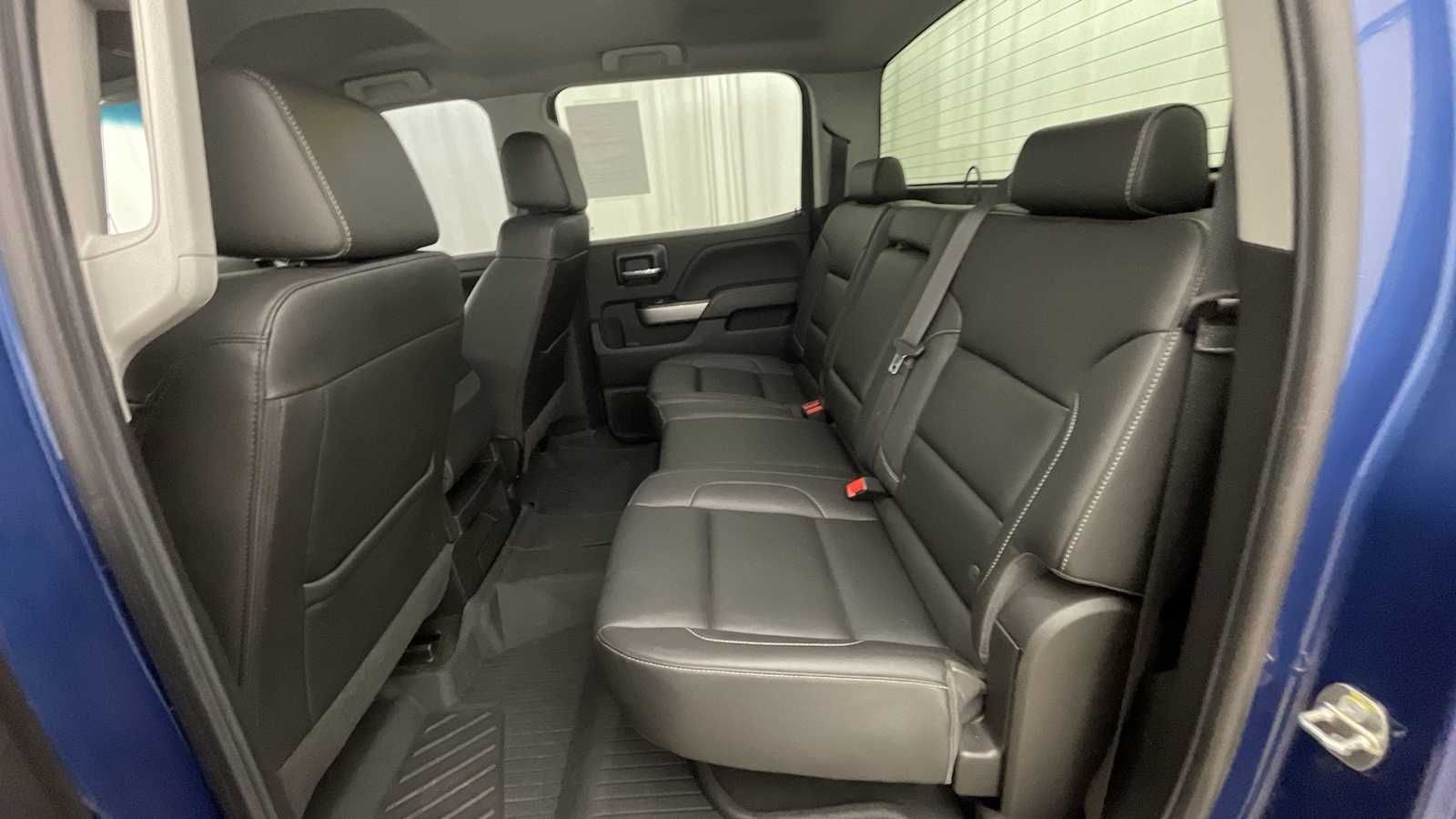 Thumbnail: 2018 Chevrolet Silverado 3500 - 8
