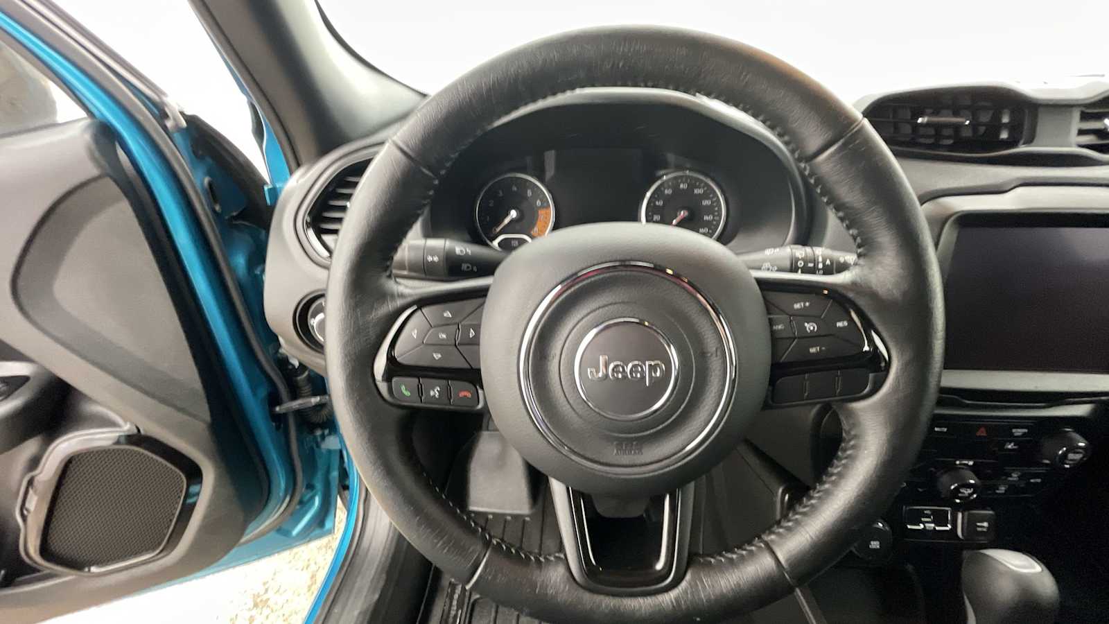 Thumbnail: 2022 Jeep Renegade - 12