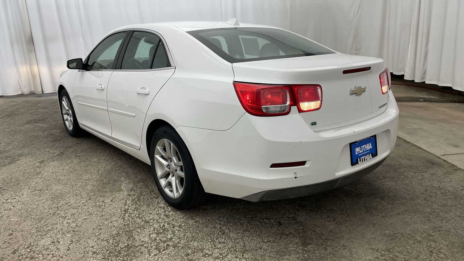 Thumbnail: 2014 Chevrolet Malibu - 4