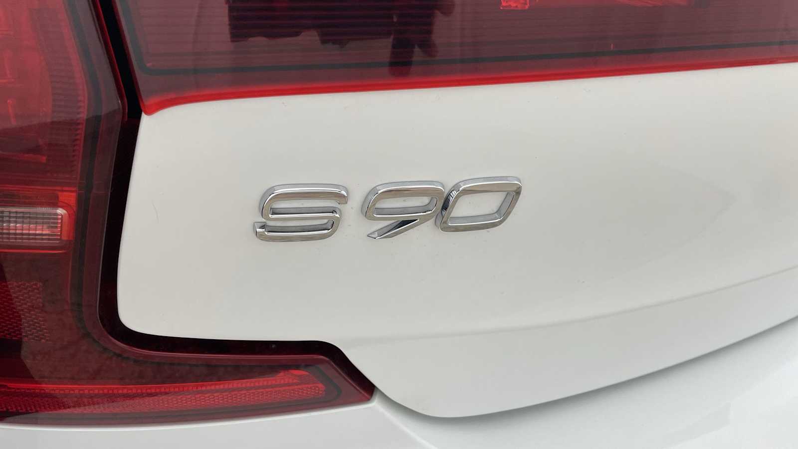 Thumbnail: 2018 Volvo S90 - 40