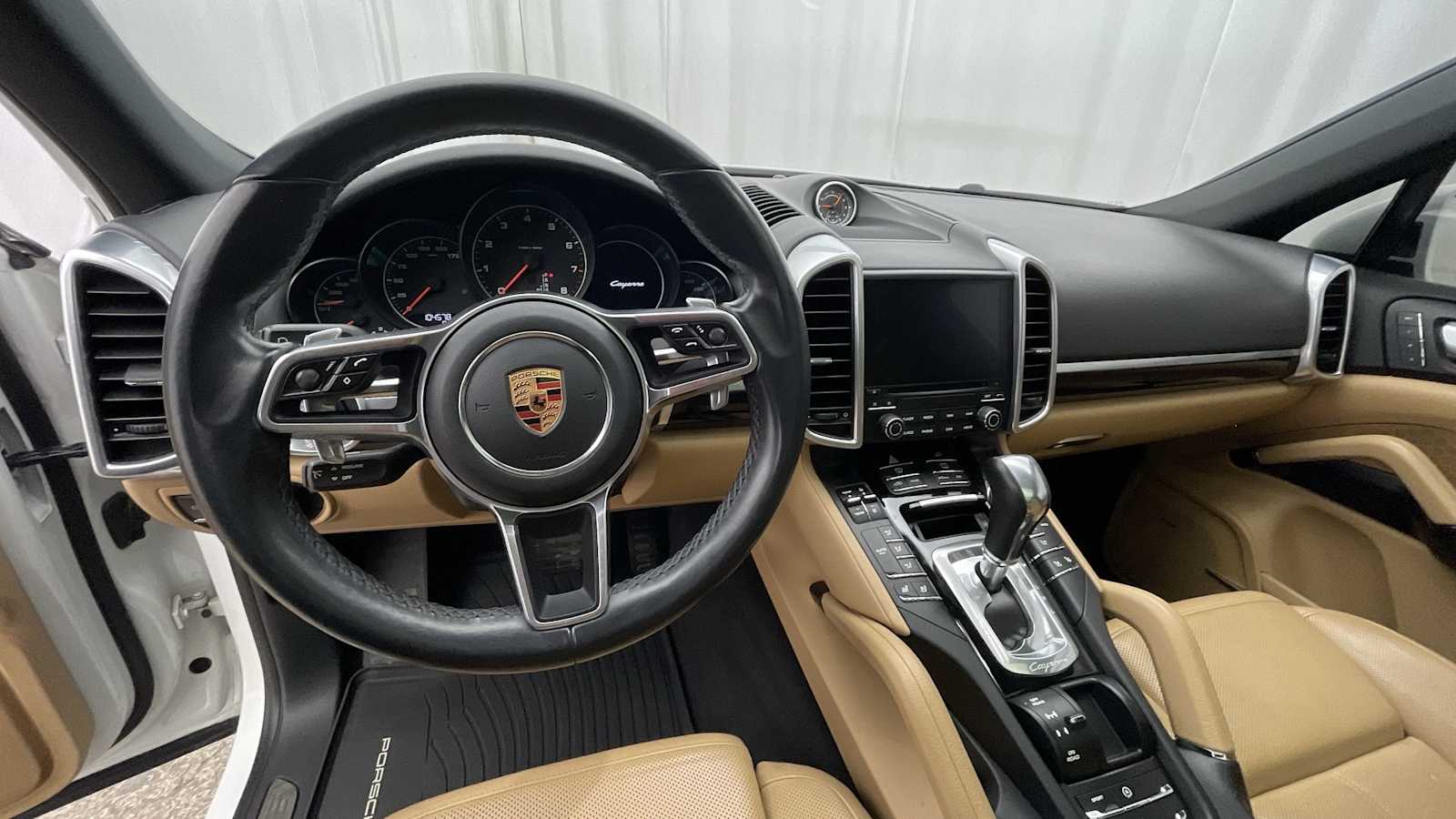 Thumbnail: 2018 Porsche Cayenne - 3