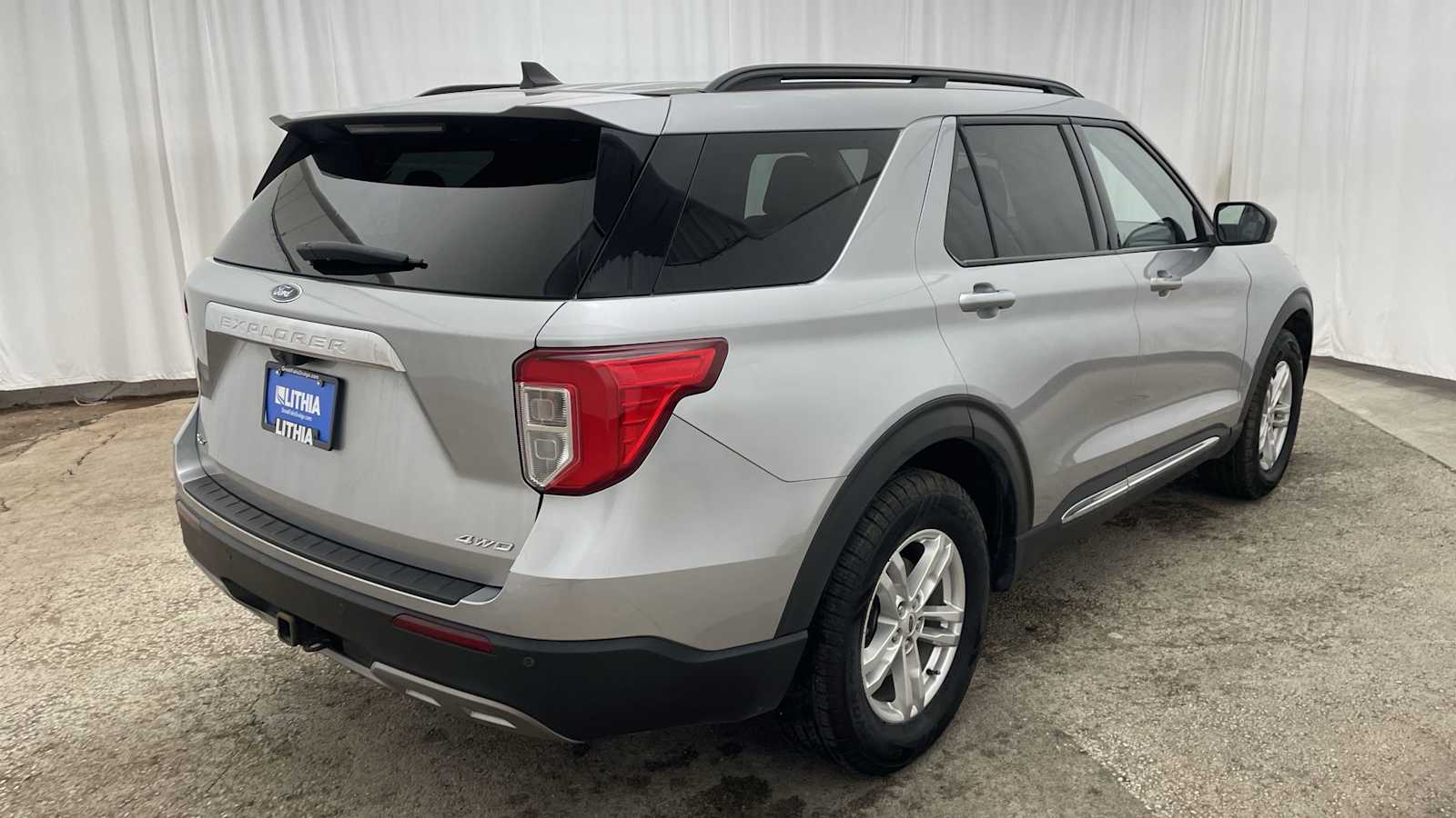 Thumbnail: 2022 Ford Explorer - 37