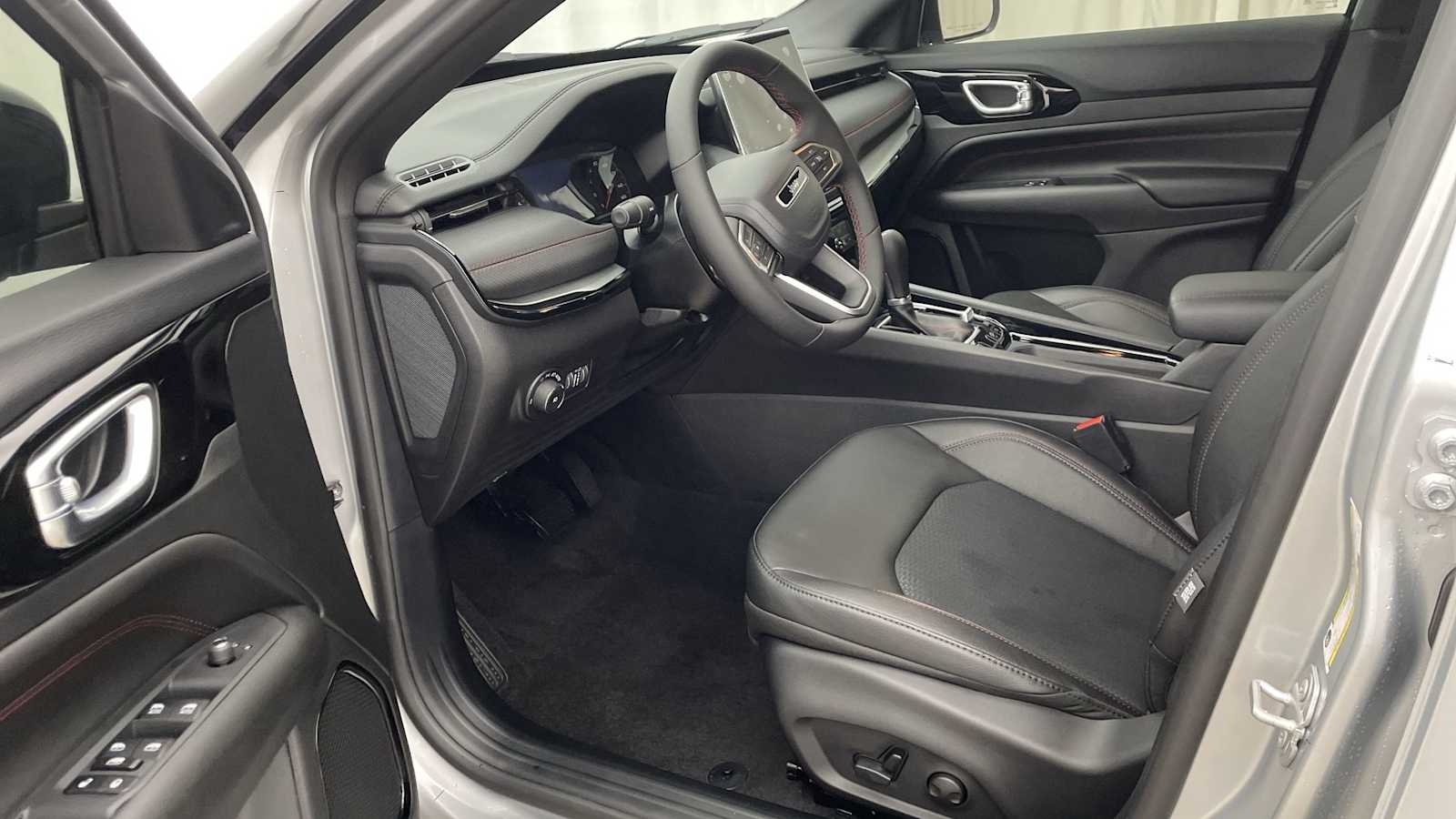 Thumbnail: 2026 Jeep Compass - 2