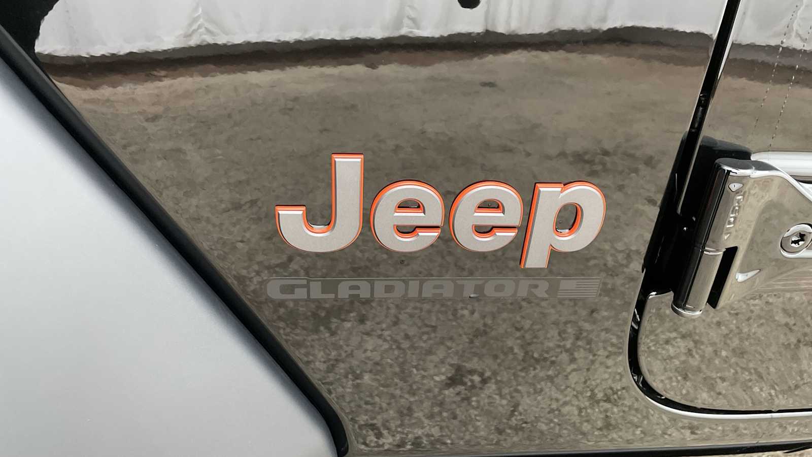 Thumbnail: 2025 Jeep Gladiator - 40