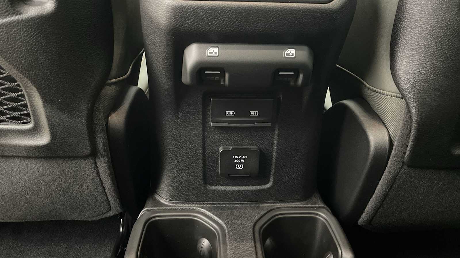 Thumbnail: 2025 Jeep Gladiator - 28