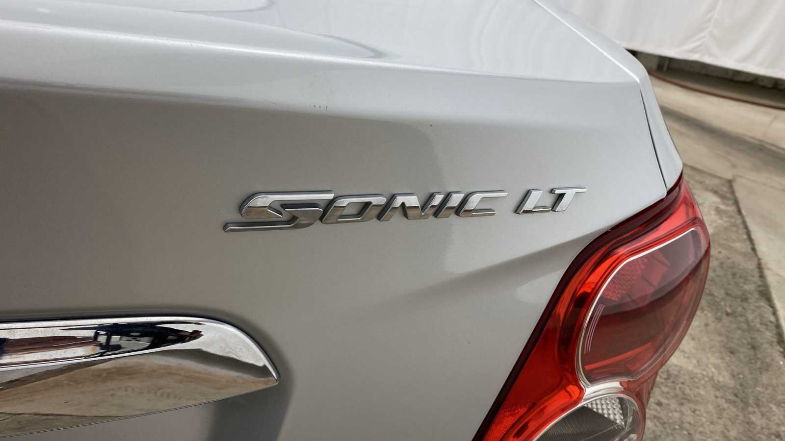 2014 Chevrolet Sonic LT 41