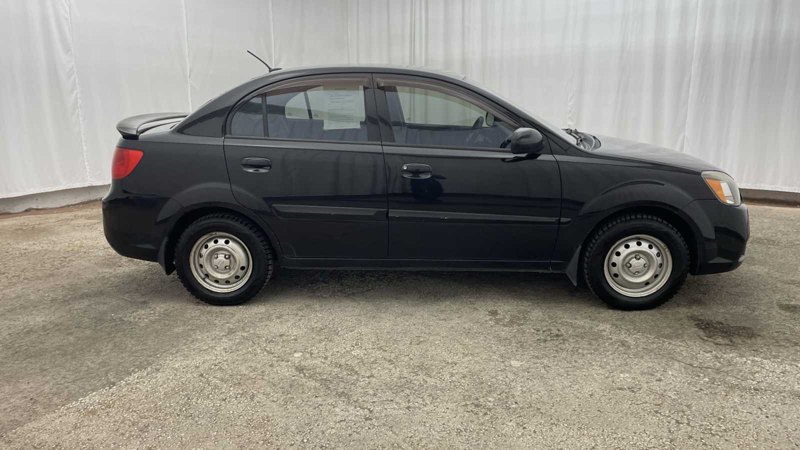 Thumbnail: 2011 Kia Rio - 26
