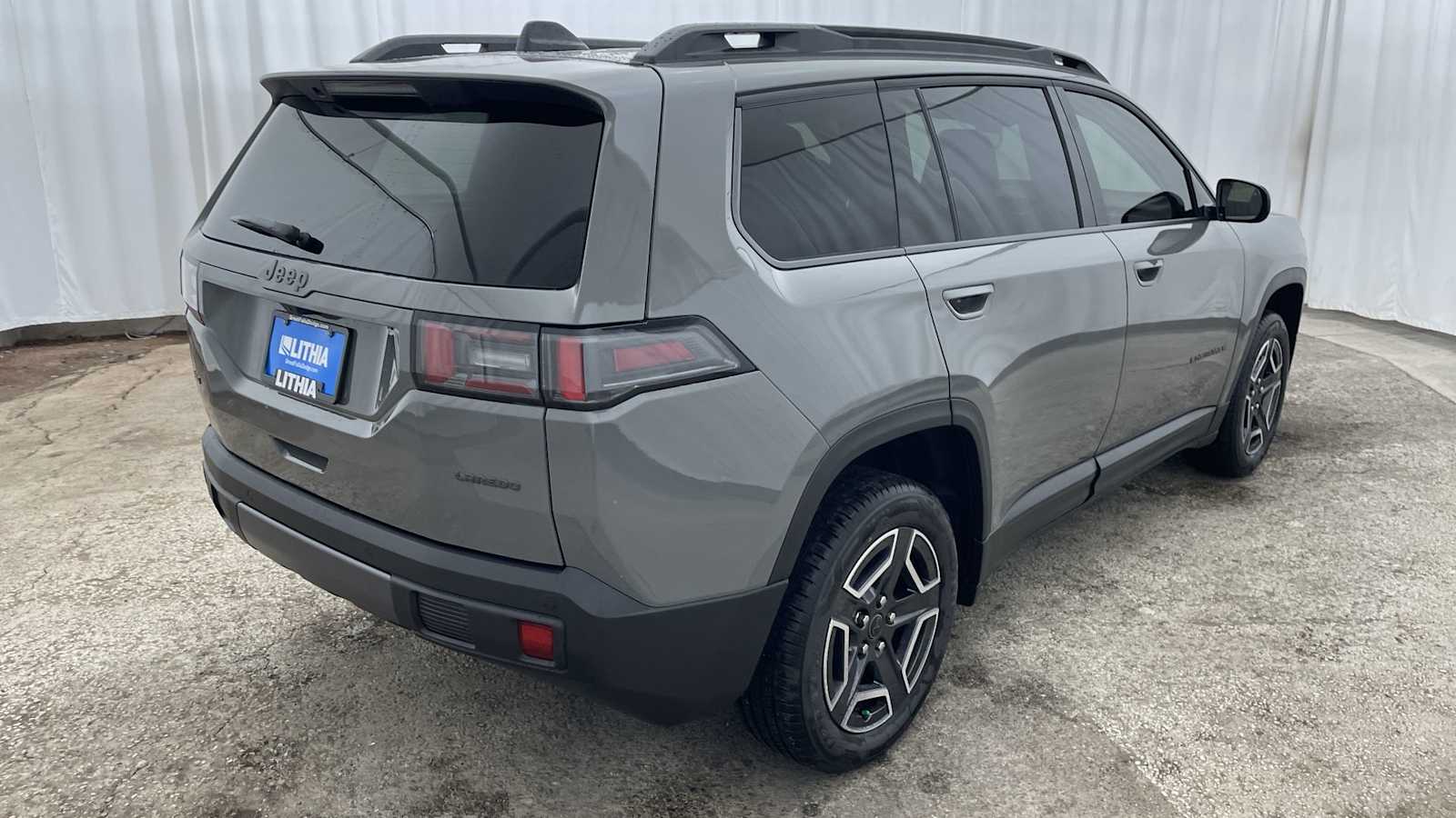 Thumbnail: 2026 Jeep Cherokee - 32