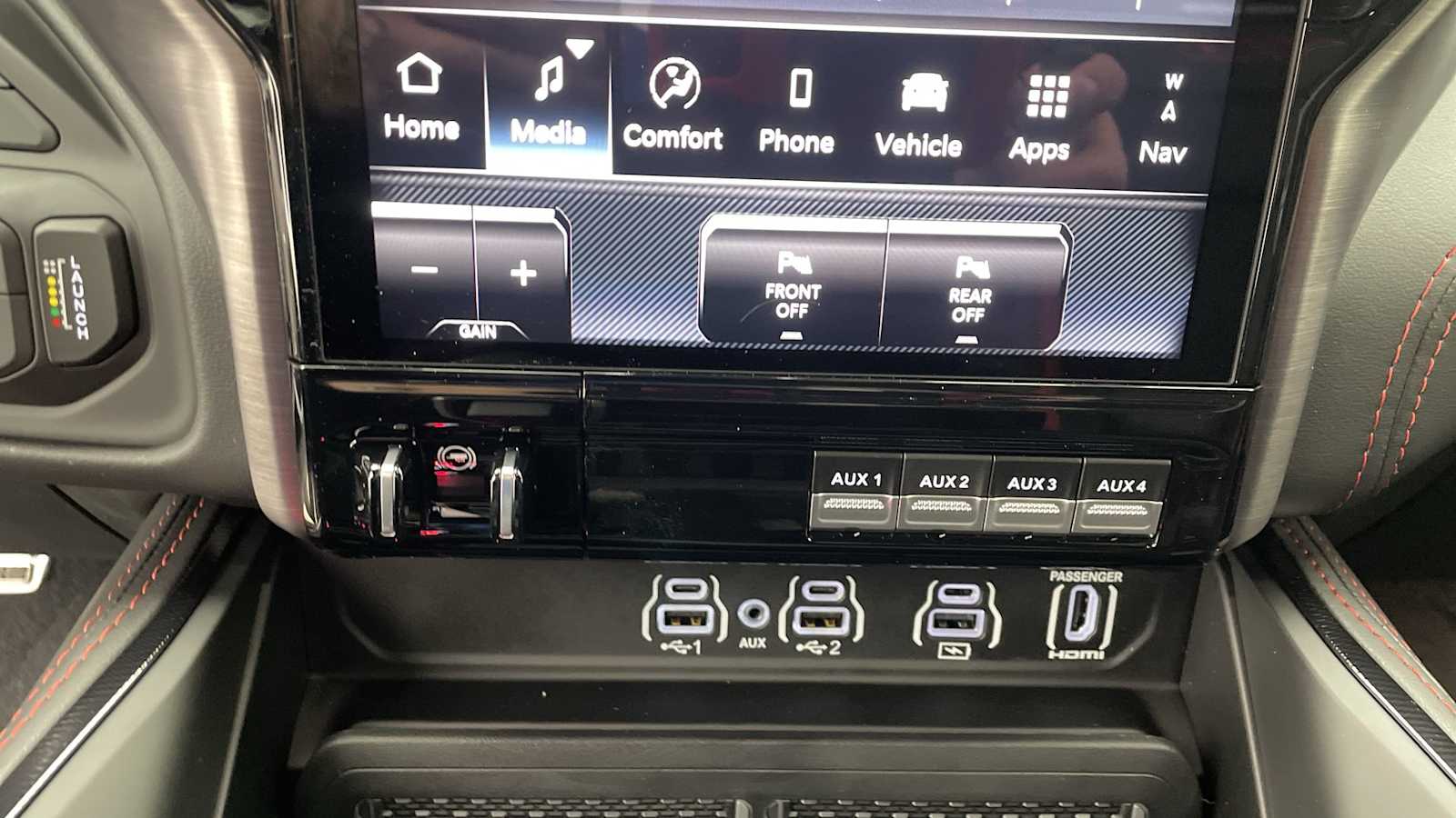 Thumbnail: 2026 RAM 1500 - 26