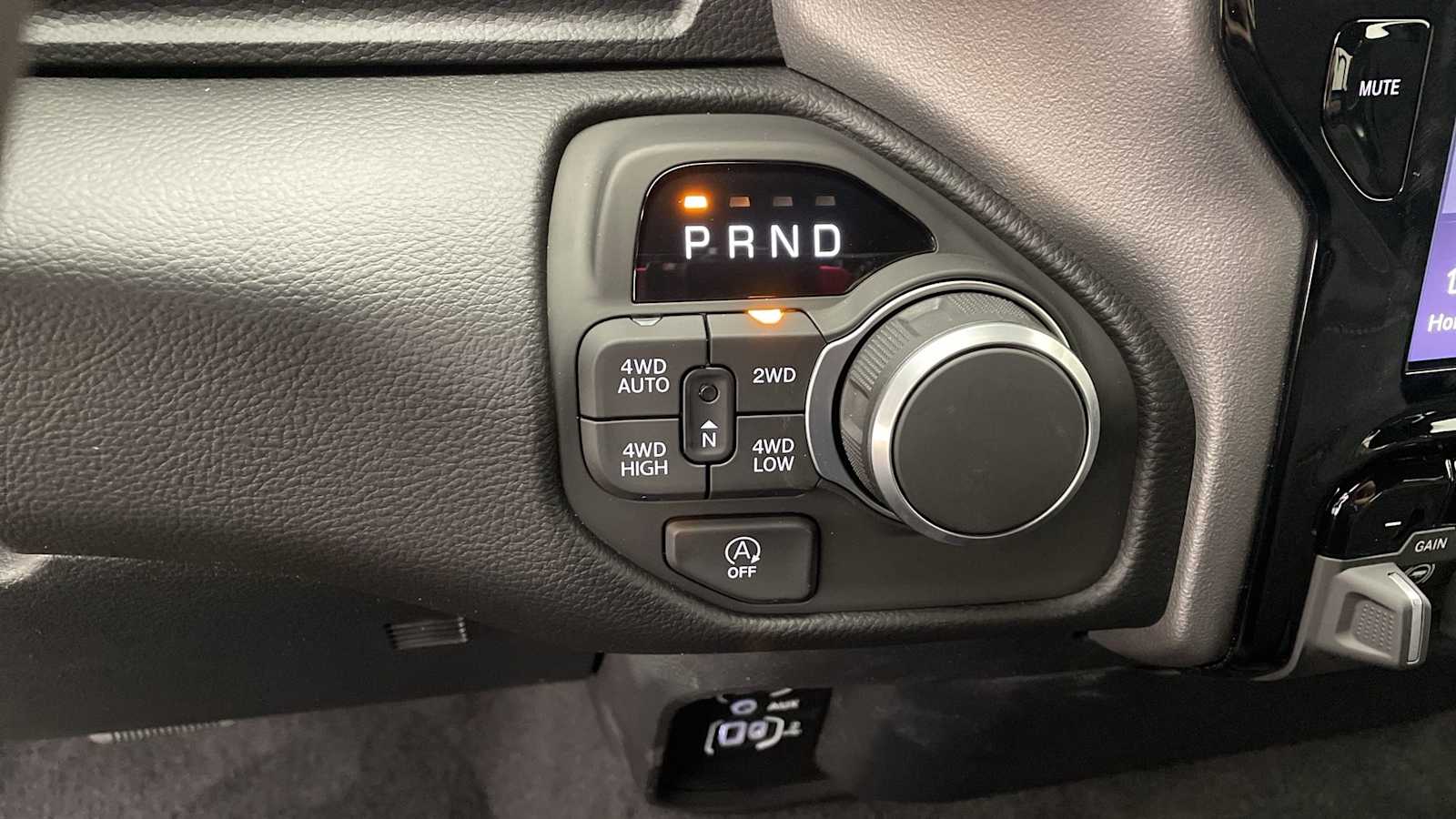 Thumbnail: 2026 RAM 1500 - 19