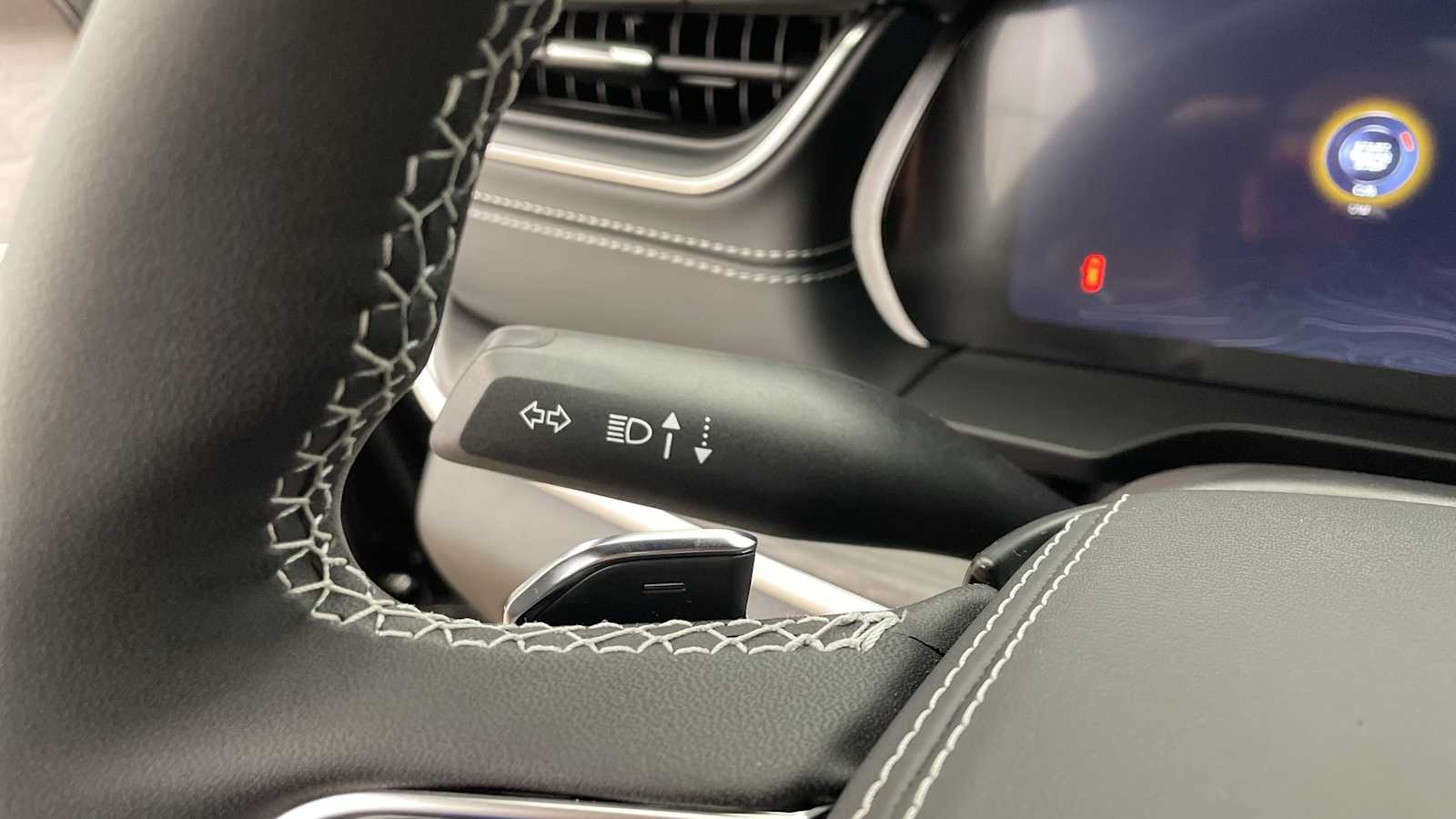 Thumbnail: 2025 Jeep Grand Cherokee - 19