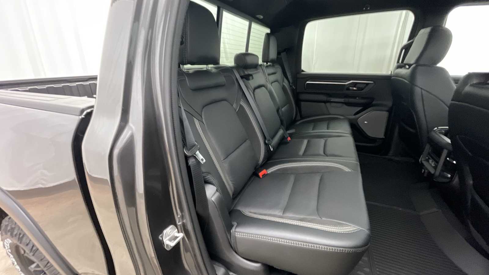 Thumbnail: 2025 RAM 1500 - 10