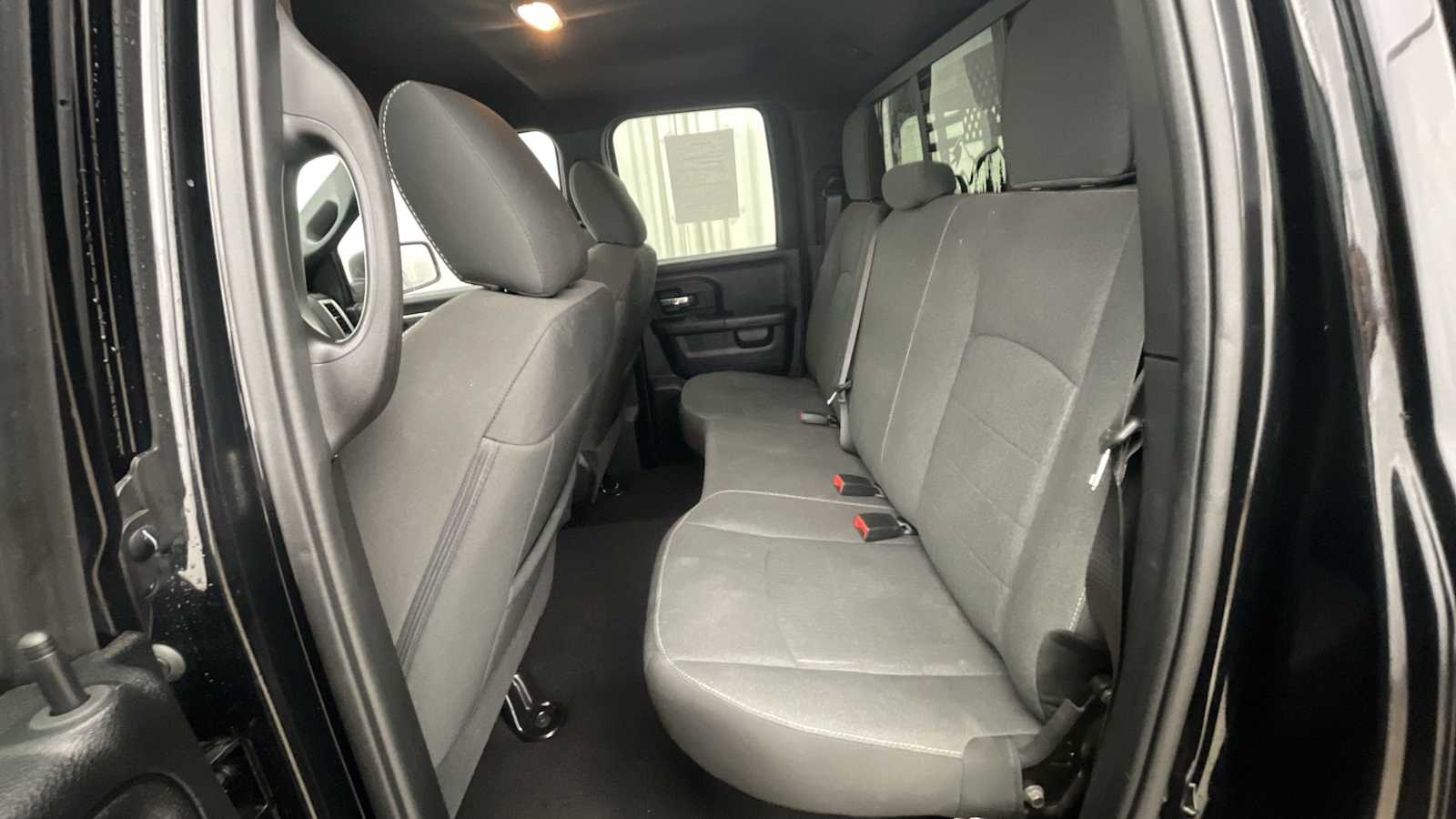 Thumbnail: 2024 RAM 1500 Classic - 9