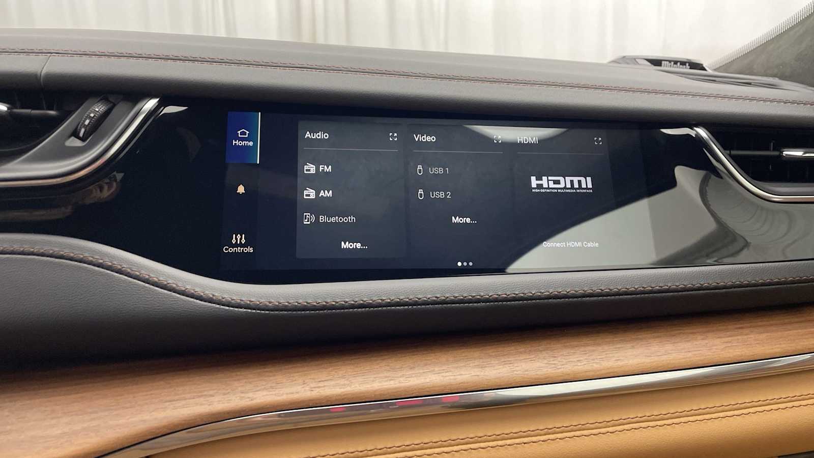 Thumbnail: 2025 Jeep Grand Cherokee - 28