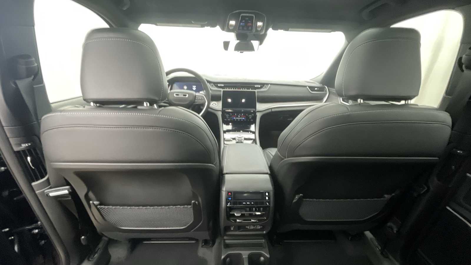 Thumbnail: 2025 Jeep Grand Cherokee - 8